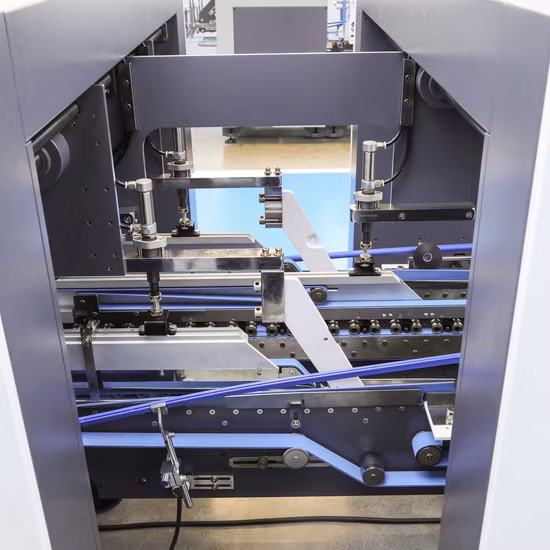 Dobramento automático da máquina de colagem da caixa do cartão da caixa ondulada que cola a dobra da caixa da caixa da máquina que cola a máquina 4